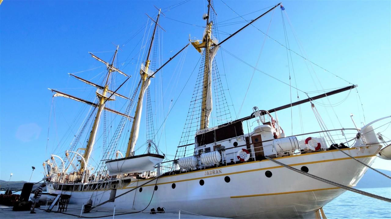 Апартаменты Kala Lux Apartment Тиват-10